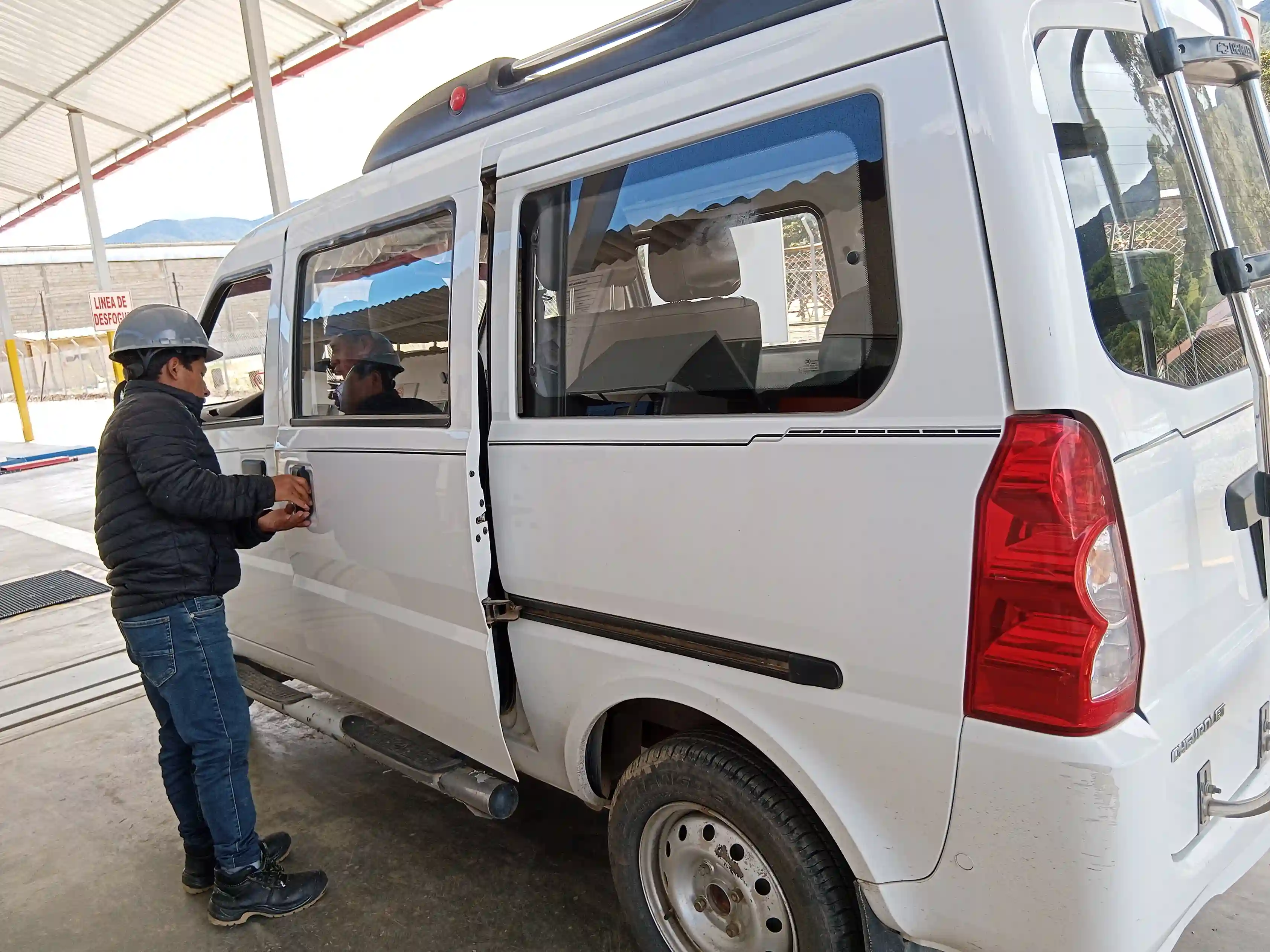Proceso de revisión técnica vehicular en Selva Central
