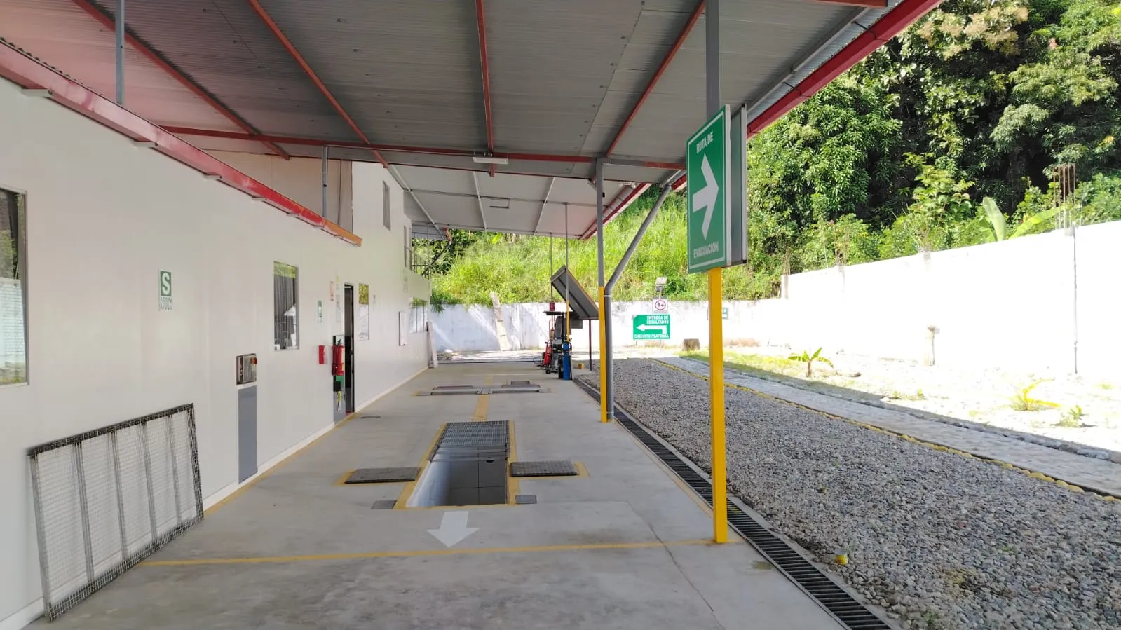 Foto del taller e infraestructura en San Ramón